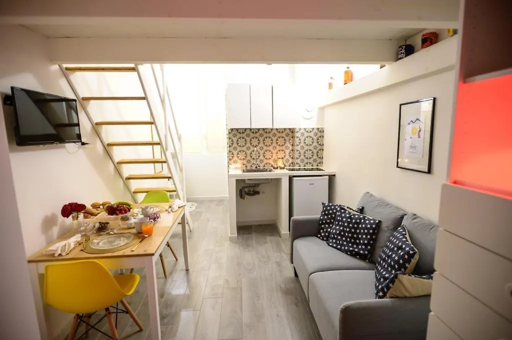 Central Guest House Naples 0*,  Italy