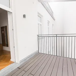 Nadland B61 , Vienna Austria