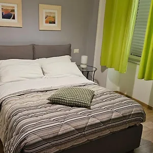  Apartment Flat 381