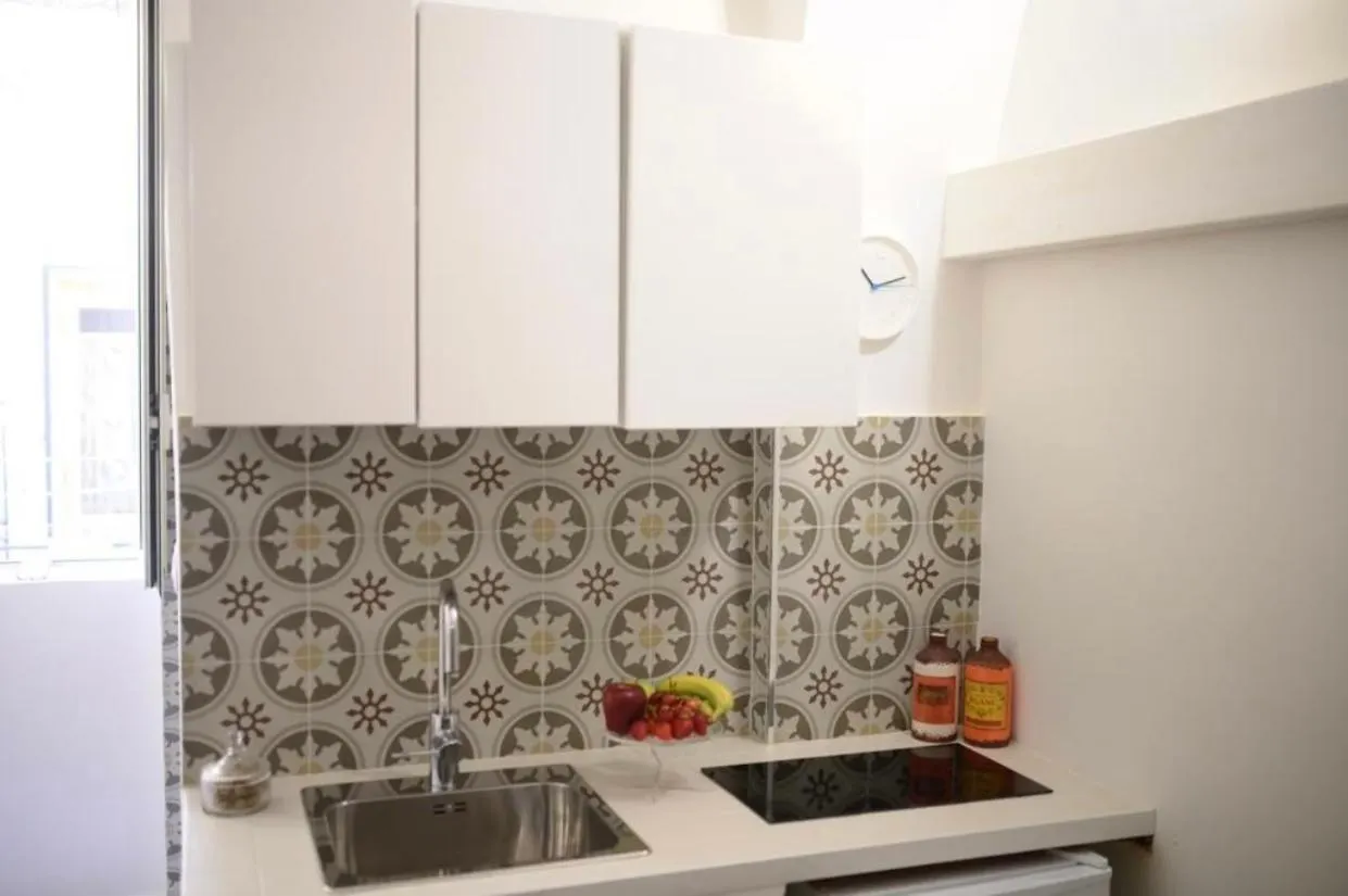 Central Guest House 那不勒斯